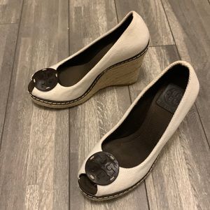 TORY BURCH 4.25in Peep Toe Wedges!BEAUTIFUL!!❤️🥂